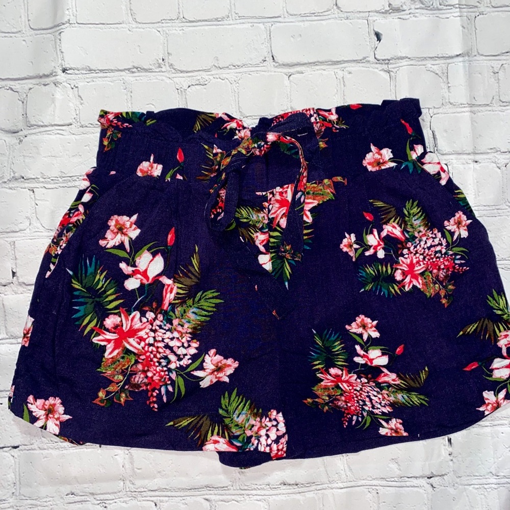Paper bag waist shorts
